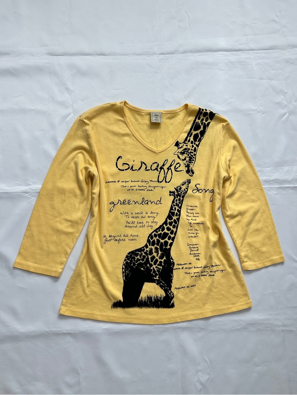 Jess & Jane Giraffe Graphic V Neck 100% Yellow Cotton Top Size L Made In USA